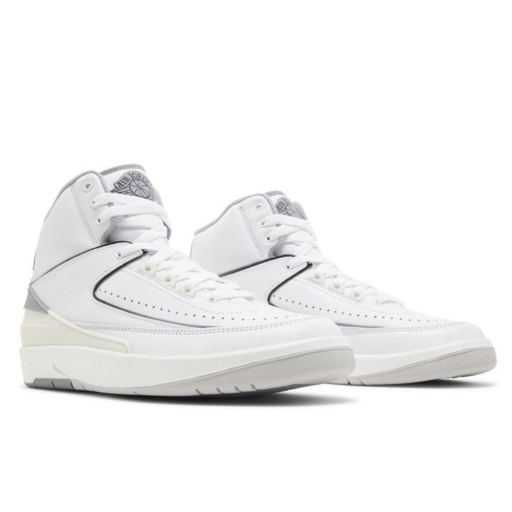 Jordan 2 retro gs
Cement grey
Brand new - Picture 6 of 10